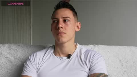 Snapshot of muscle_king_cum chatting on 05.29.26 muscle_king_cum online show from 05.29.26
