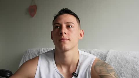 Snapshot of muscle_king_cum chatting on 06.06.26 muscle_king_cum online show from 06.06.26