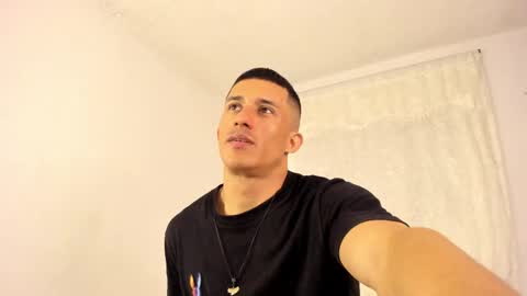 Muscle Man online show from 11.15.25