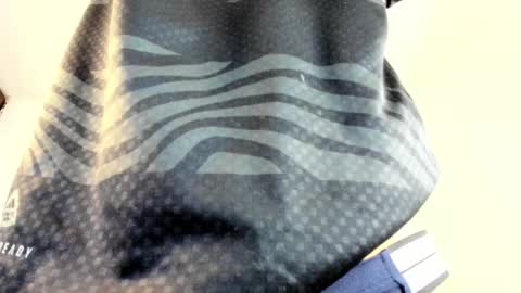 Muscle Man online show from 11.25.25