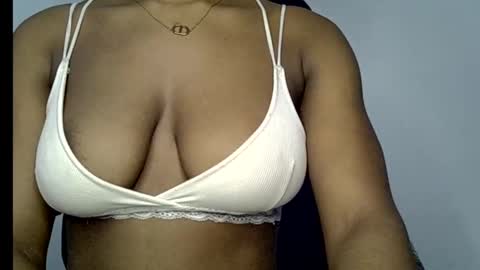 muscle_queen0 online show from 01.18.26