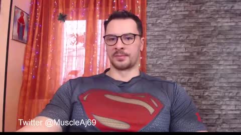 AJ online show from 01.05.25