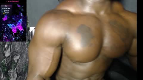 musclegod23 online show from 01.18.25