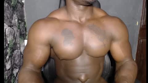 musclegod23 online show from 02.02.25