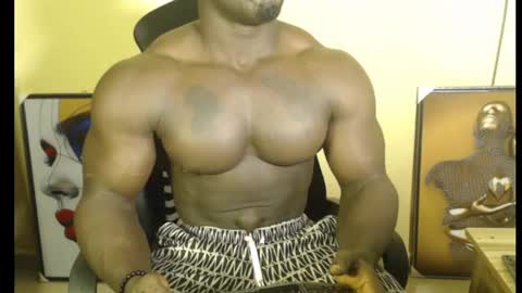 musclegod23 online show from 02.13.25