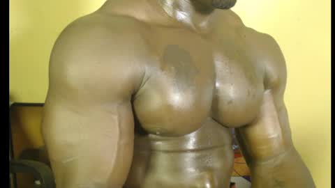 musclegod23 online show from 02.27.25