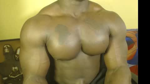 musclegod23 online show from 03.06.25