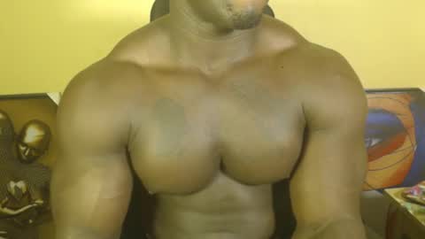 musclegod23 online show from 03.07.25