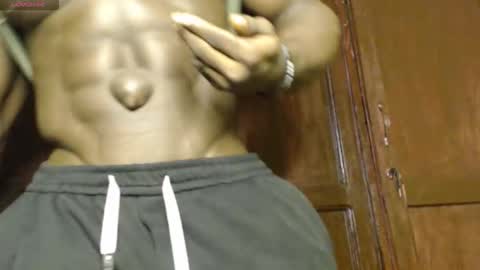 musclegod23 online show from 09.16.25