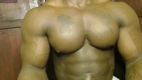 musclegod23 online show from 09.19.25