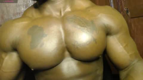 musclegod23 online show from 09.20.25