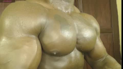 musclegod23 online show from 11.08.25