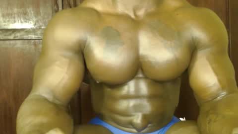 musclegod23 online show from 11.22.25