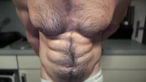 musclehair3 online show from 01.01.25