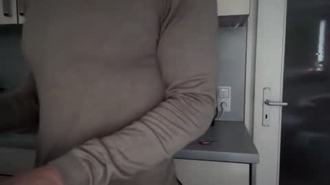 musclehair3 online show from 02.20.26