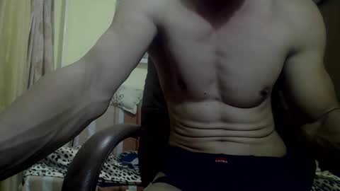 Snapshot of musculargod chatting on 10.14.25 SexyMuscled online show from 10.14.25