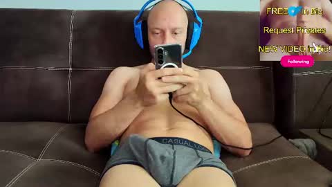 Snapshot of mushroomcouch chatting on 07.14.26 mushroomcouch online show from 07.14.26