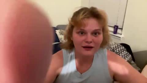 mushymummy000 online show from 10.20.25