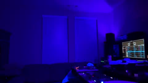 Snapshot of music_lounge chatting on 11.09.25 music_lounge online show from 11.09.25