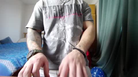 Snapshot of muslejoker chatting on 01.20.25 musle joker online show from 01.20.25