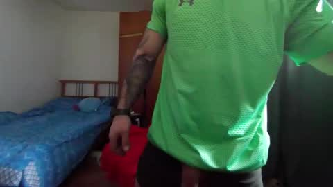 Snapshot of muslejoker chatting on 02.28.26 musle joker online show from 02.28.26