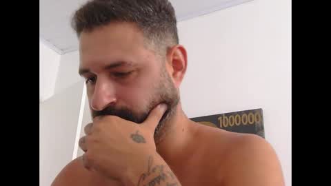 Snapshot of musosc chatting on 02.14.25 musosc online show from 02.14.25