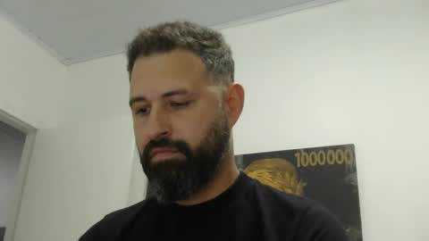 Snapshot of musosc chatting on 10.09.25 musosc online show from 10.09.25