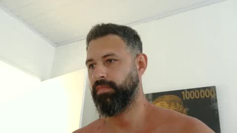 Snapshot of musosc chatting on 10.14.25 musosc online show from 10.14.25