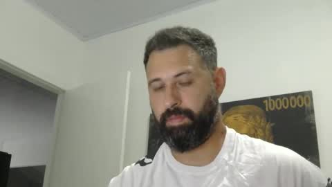 Snapshot of musosc chatting on 10.15.25 musosc online show from 10.15.25