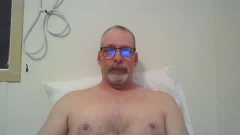 Snapshot of mustang_daddy chatting on 02.19.26 307MountainMan online show from 02.19.26