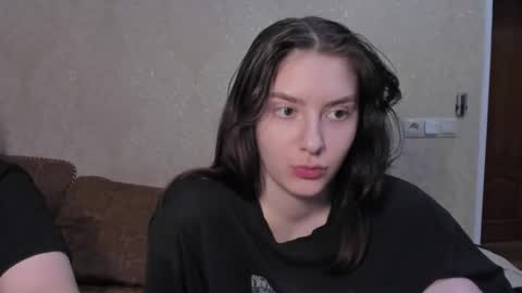 Snapshot of muuur_love chatting on 03.01.26 cute couple online show from 03.01.26