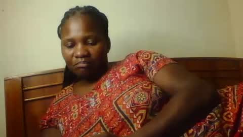 Snapshot of mwekas568403 chatting on 10.26.25 mwekas568403 online show from 10.26.25