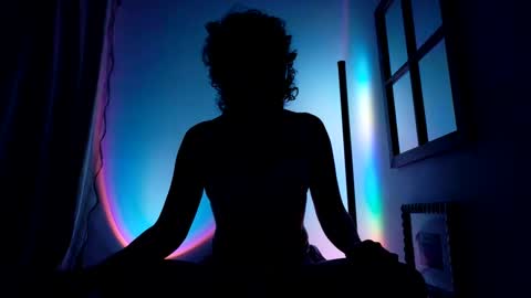 Mx. Anouk Divine online show from 10.12.25