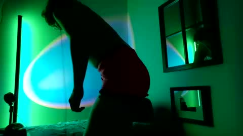 Mx. Anouk Divine online show from 10.14.25