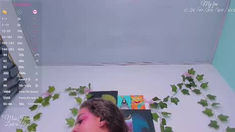 Snapshot of mxsshoney chatting on 10.31.25 Sara IG online show from 10.31.25