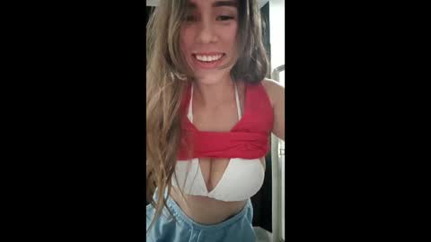 Snapshot of my420couple chatting on 12.14.25 miss beauty coming 96 2300 online show from 12.14.25