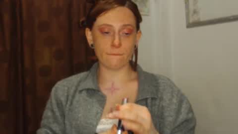     sara      i know you love me xoxox     online show from 10.22.25