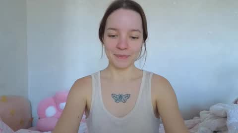 Snapshot of my_mia_ chatting on 12.19.25 MIA I will be here Monday Wednesday Thursday Saturday online show from 12.19.25