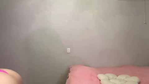 Lola online show from 10.15.25