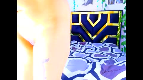 miagosling  NTMU  Dont forget follow me  online show from 09.23.25