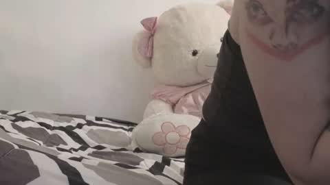 Snapshot of myagosling13 chatting on 07.19.26 miagosling NTMU Dont forget follow me online show from 07.19.26