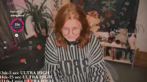 Snapshot of myanotherday chatting on 09.18.25 Kate online show from 09.18.25