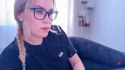 Snapshot of myassistant chatting on 10.09.25 Mya-be Yours P online show from 10.09.25