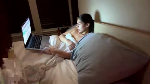 Snapshot of mycreamydreams chatting on 01.29.25 mycreamydreams online show from 01.29.25