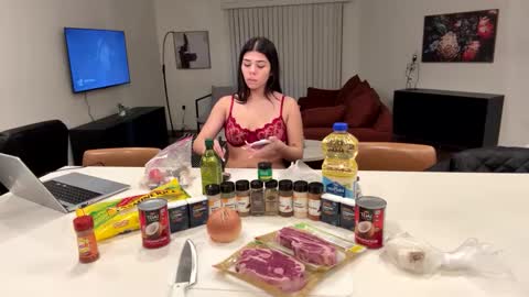 Snapshot of mycreamydreams chatting on 03.05.25 mycreamydreams online show from 03.05.25