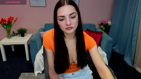 Snapshot of myellaluvs chatting on 10.15.25 Ella online show from 10.15.25