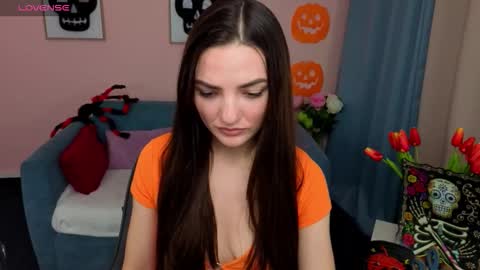 Snapshot of myellaluvs chatting on 10.29.25 Ella online show from 10.29.25