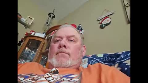 Snapshot of myfam7 chatting on 11.16.25 myfam7 online show from 11.16.25