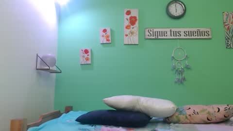 Angel Cute online show from 10.05.25