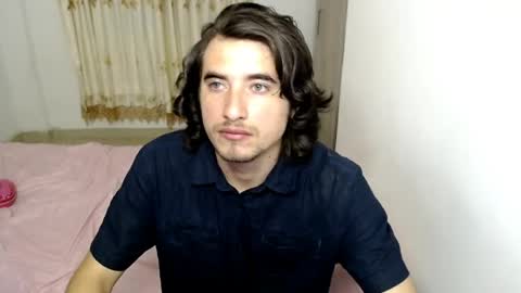 Snapshot of myke_xxx chatting on 05.03.26 mike online show from 05.03.26